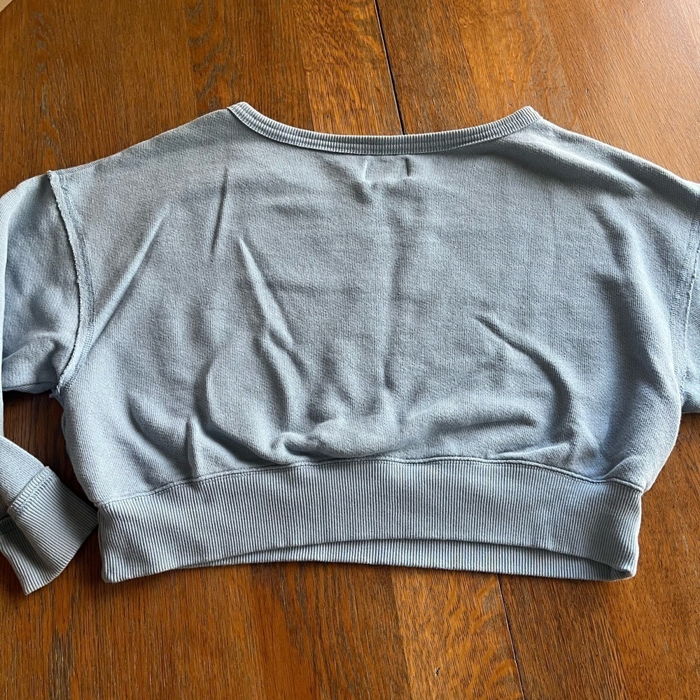 American Eagle Outfitters Blue Crop Sweatshirt Size XS Long Sleeves - Picture 12 of 12